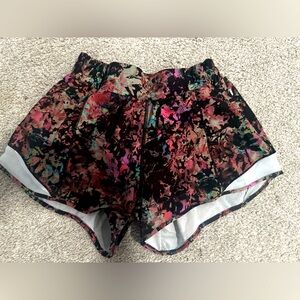 Floral Women's Lululemon Hotty Hot Shorts